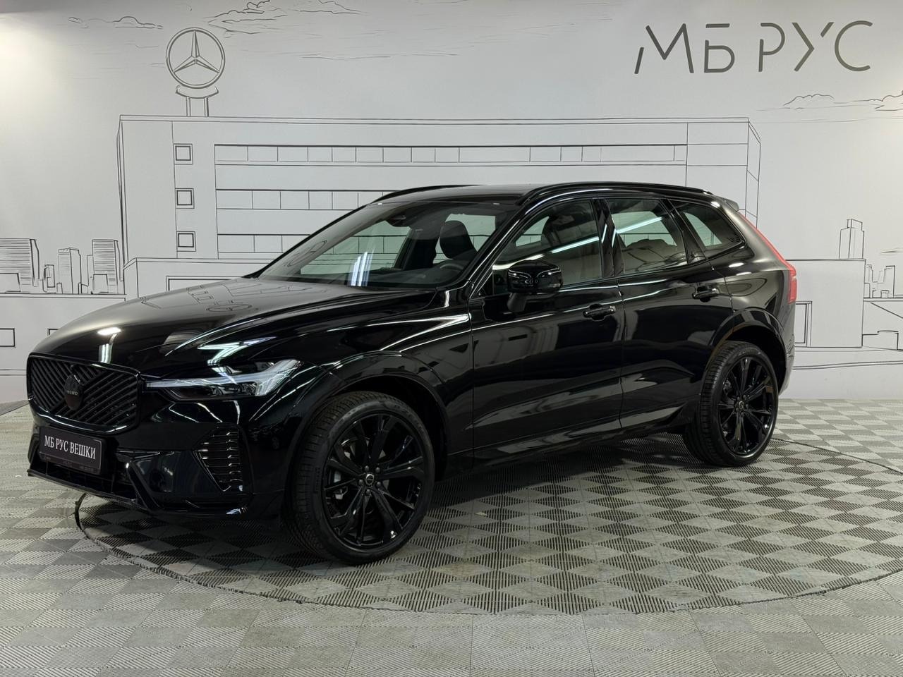 Автомобиль Volvo XC60 II [рестайлинг] 2.0 AT 4WD (249 л.с.) Deluxe Чёрный 2025 