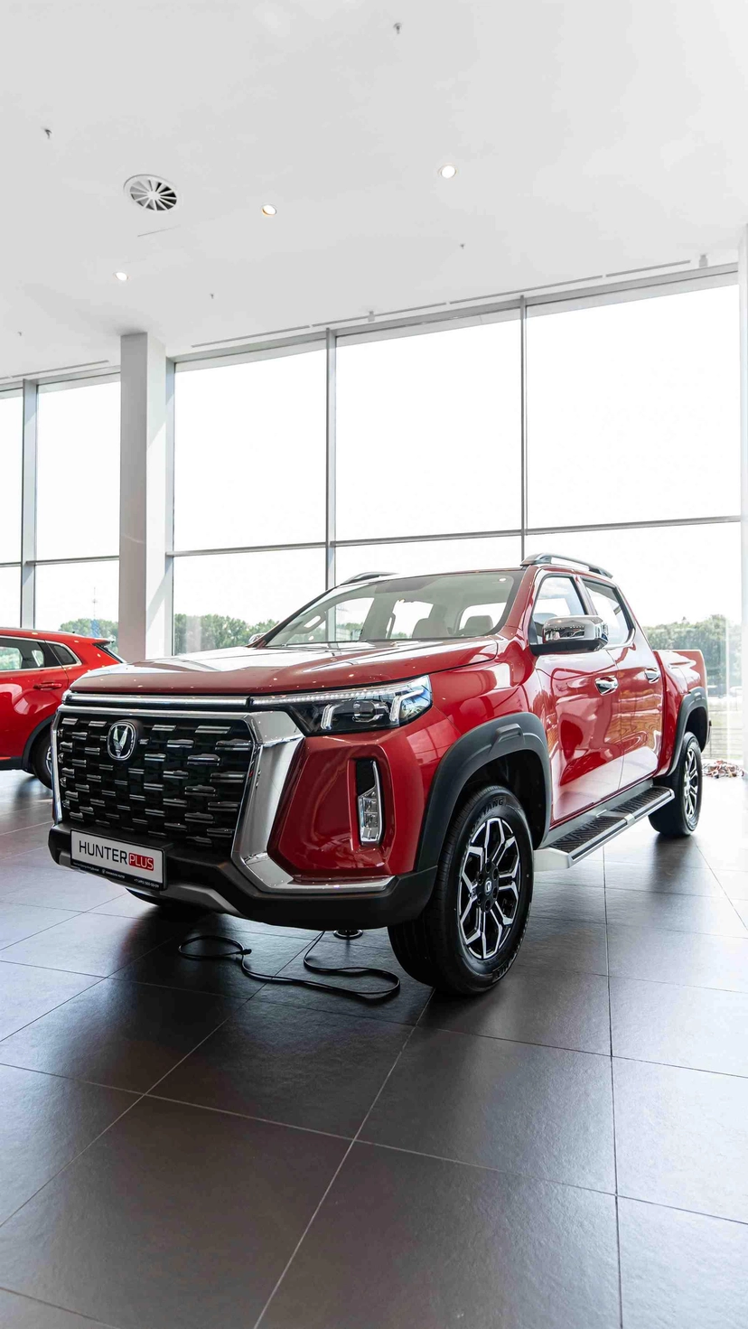Автомобиль Changan Hunter Plus I поколение 2.0 AT 4WD (226 л.с.) Luxe Красный 2024