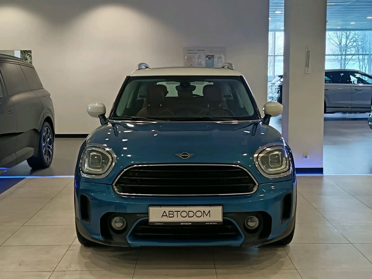 Автомобиль MINI Countryman II (F60) [рестайлинг] Cooper 1.5 AMT (136 л.с.) Essential Синий 2021 с пробегом 131 757 км