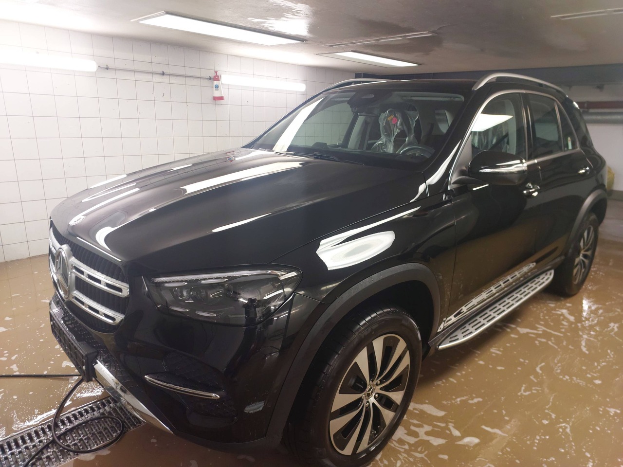 Mercedes-Benz GLE II (V167) [рестайлинг] 2.0 AT 4Matic (258 л.с.) Base Чёрный 2026 