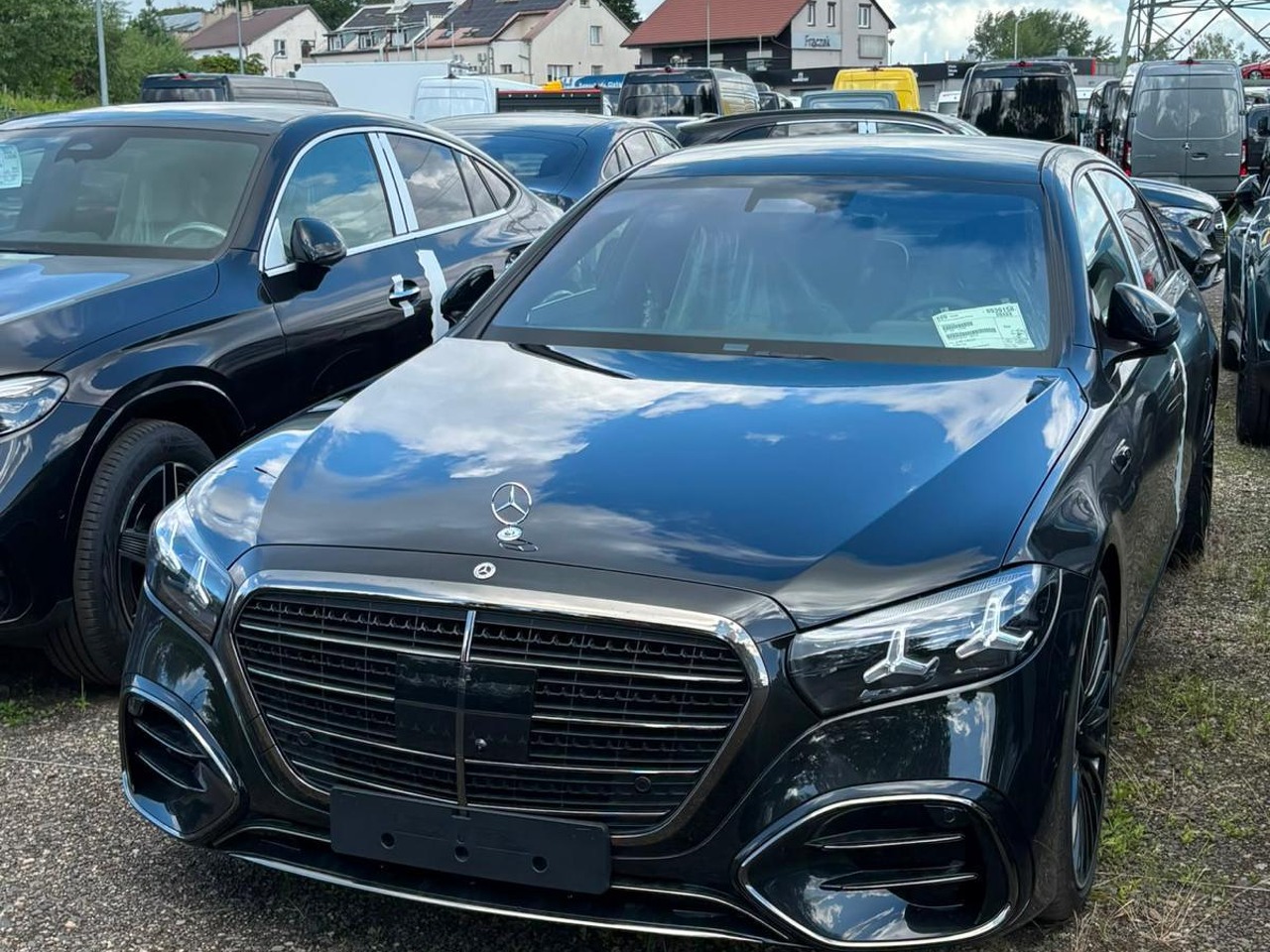 Mercedes-Benz S-Класс VII (W223) [рестайлинг] 4.0 AT 4Matic (537 л.с.) S 580 4MATIC Чёрный 2026 