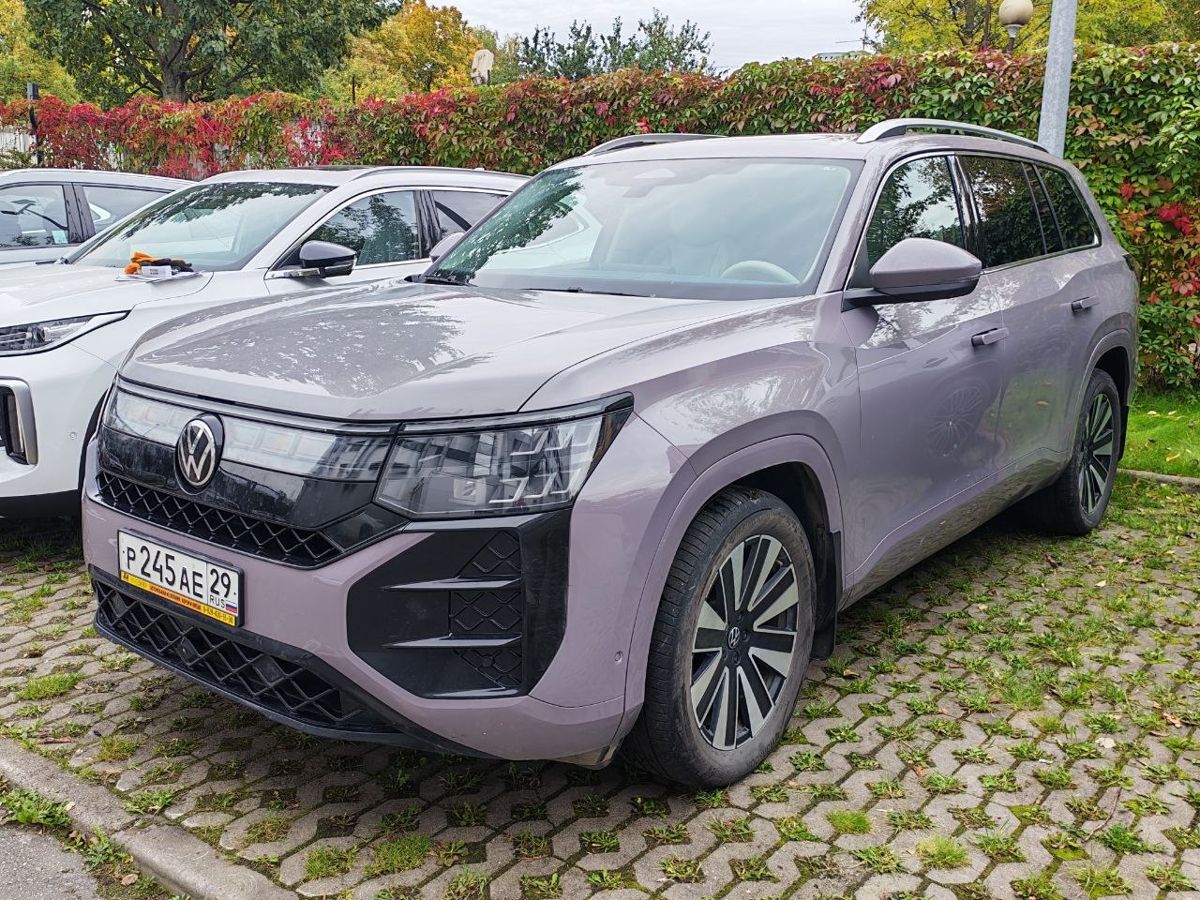 Volkswagen Teramont II поколение (China Market) 2.0 AMT 4WD (272 л.с.) Peak Серый 2025 с пробегом 39 526 км
