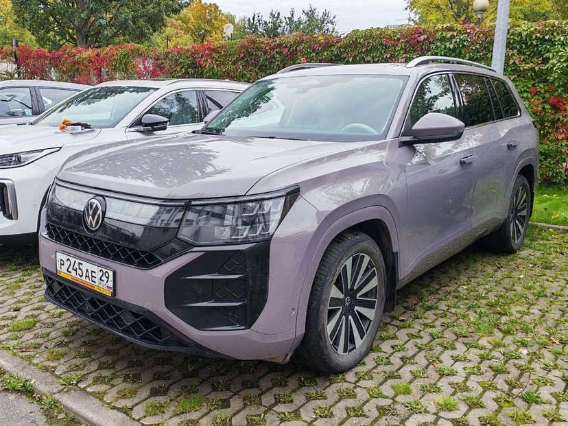 Volkswagen Teramont II поколение (China Market) 2.0 AMT 4WD (272 л.с.) Peak Серый 2025 с пробегом 39 526 км