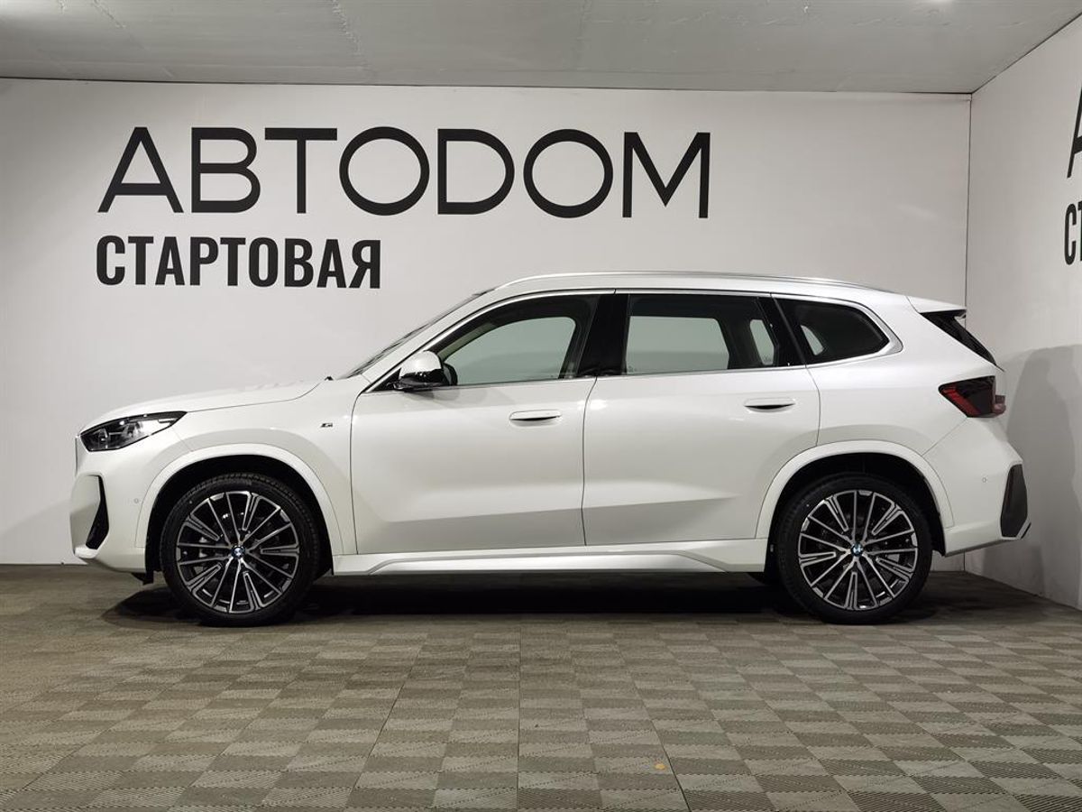 Автомобиль BMW X1 III поколение (U11) 2.0 AMT 4WD (204 л.с.) XDrive25Li X Design Package Белый 2025 