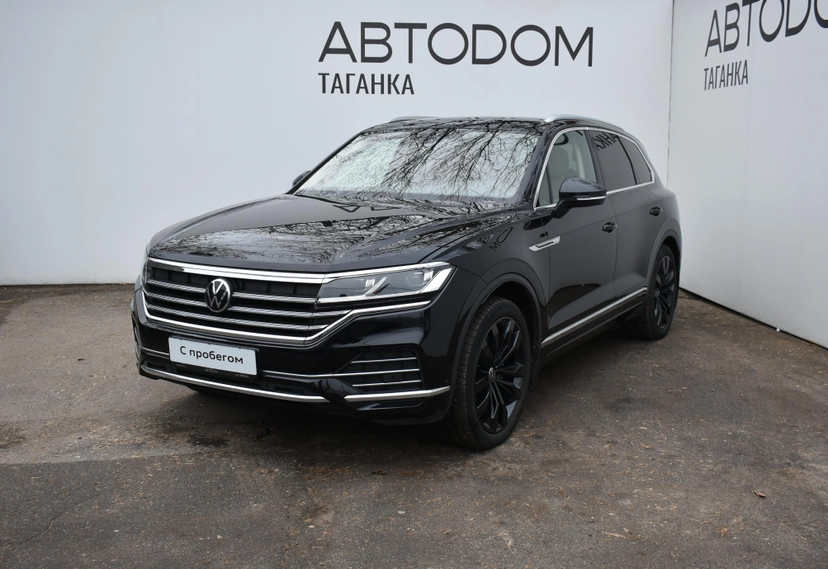 Автомобиль Volkswagen Touareg III поколение 3.0d AT 4WD (249 л.с.) Business Чёрный 2021 с пробегом 32 160 км