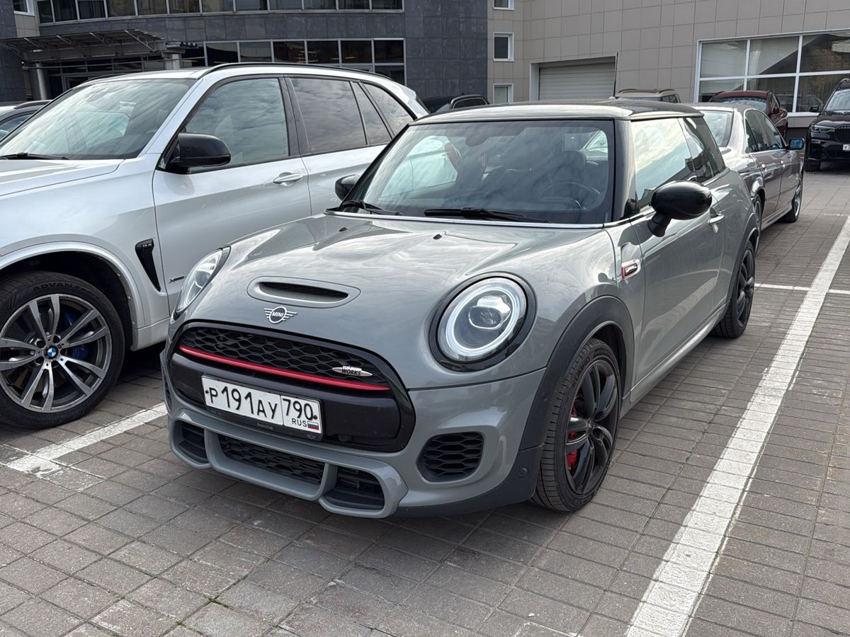 MINI Hatch III (F55/F56) [рестайлинг] JCW 2.0 AT (231 л.с.) John Cooper Works Серый 2020 с пробегом 85 526 км