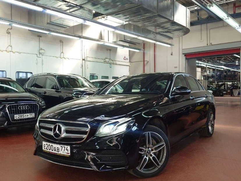 Автомобиль Mercedes-Benz E-Класс V поколение (W213/S213/C238) 200 2.0 AT 4Matic (184 л.с.) Sport Plus Чёрный 2017 с пробегом 132 248 км