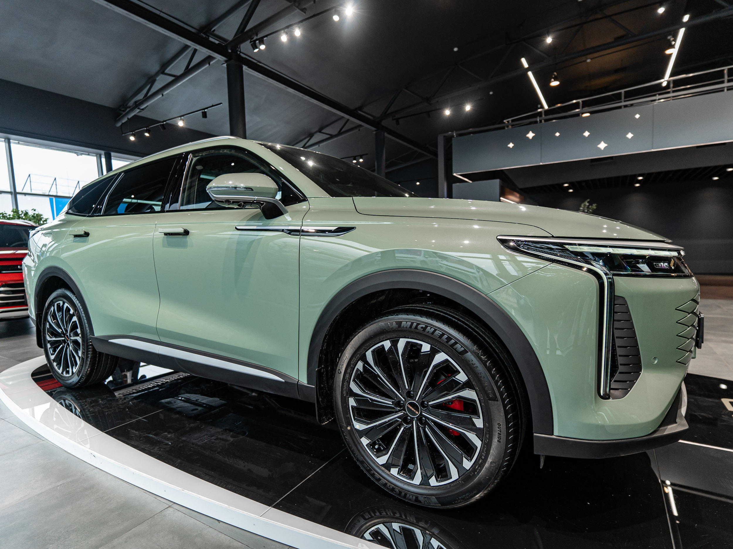 Автомобиль EXEED RX I поколение 2.0 AMT 4WD (197 л.с.) Urban Зелёный 2025 