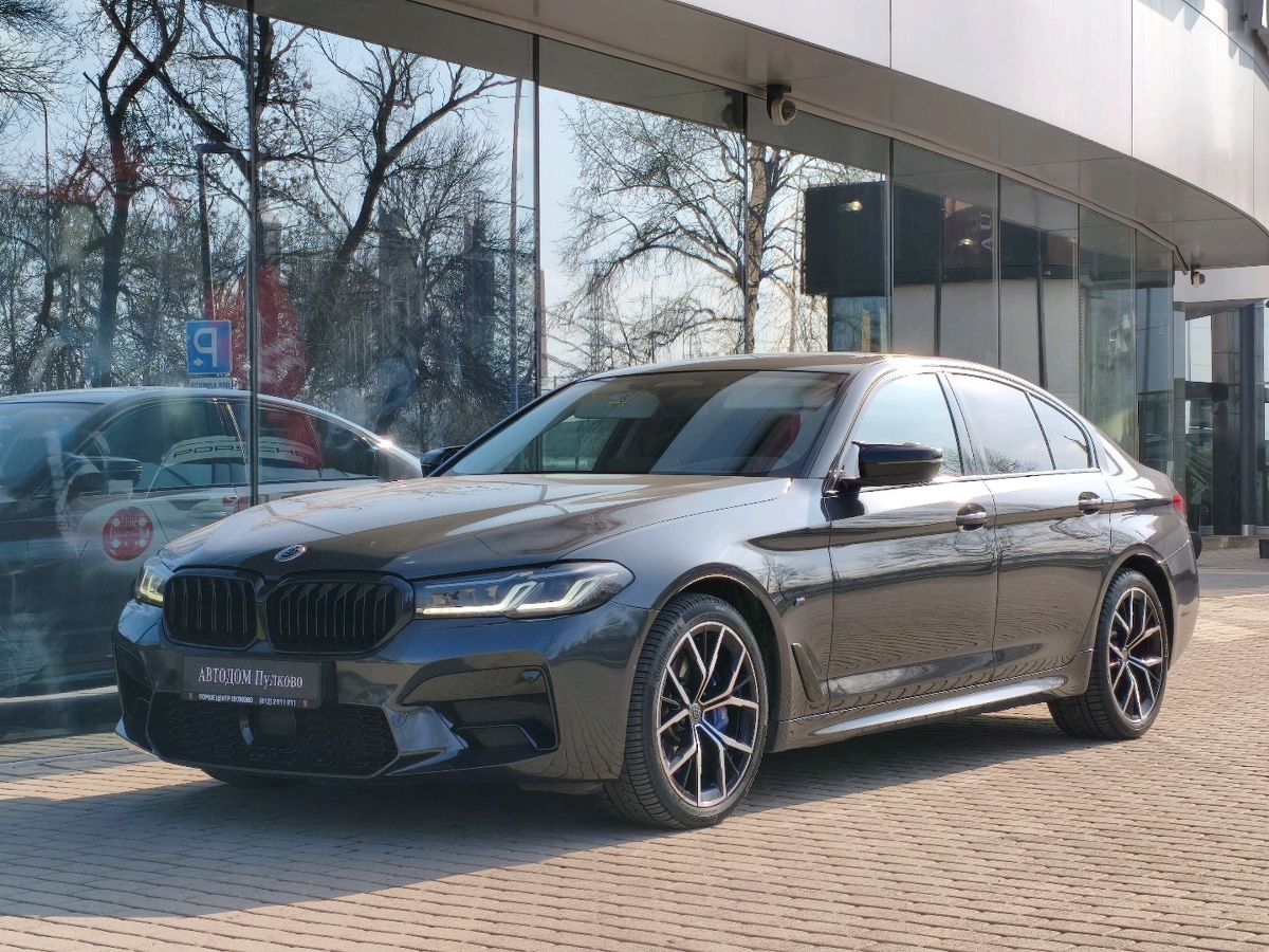 Автомобиль BMW 5 серии VII (G30/G31) [рестайлинг] 530 3.0d AT 4WD (286 л.с.) Base Серый 2020 с пробегом 79 999 км