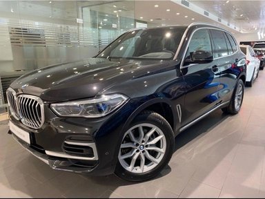 Автомобиль BMW X5 IV поколение (G05) 3.0d AT 4WD (286 л.с.) Base Черный 2022 с пробегом 28498 км