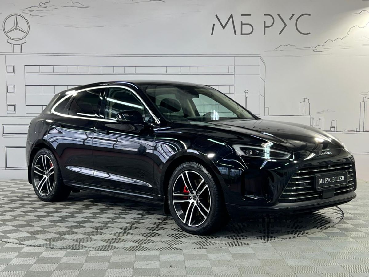 Автомобиль Seres M5 I поколение 1.5hyb AT 4WD (487 л.с.) Premium Чёрный 2024 с пробегом 18 987 км