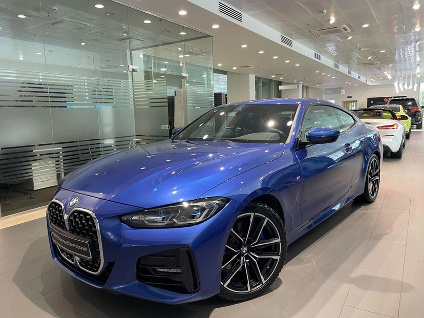 Автомобиль BMW 4 серии II поколение (G22/G23/G26) 420 2.0d AT 4WD (190 л.с.) M Sport Pure Синий 2021 с пробегом 7 807 км