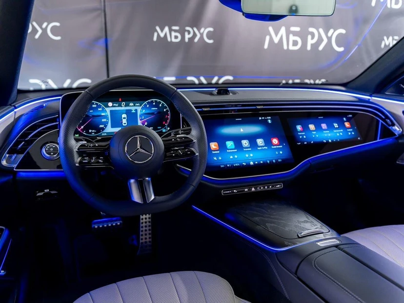 Автомобиль Mercedes-Benz E-Класс VI поколение (W214/S214) 2.0 AT 4Matic (258 л.с.) AMG Line Чёрный 2025 с пробегом 20 км