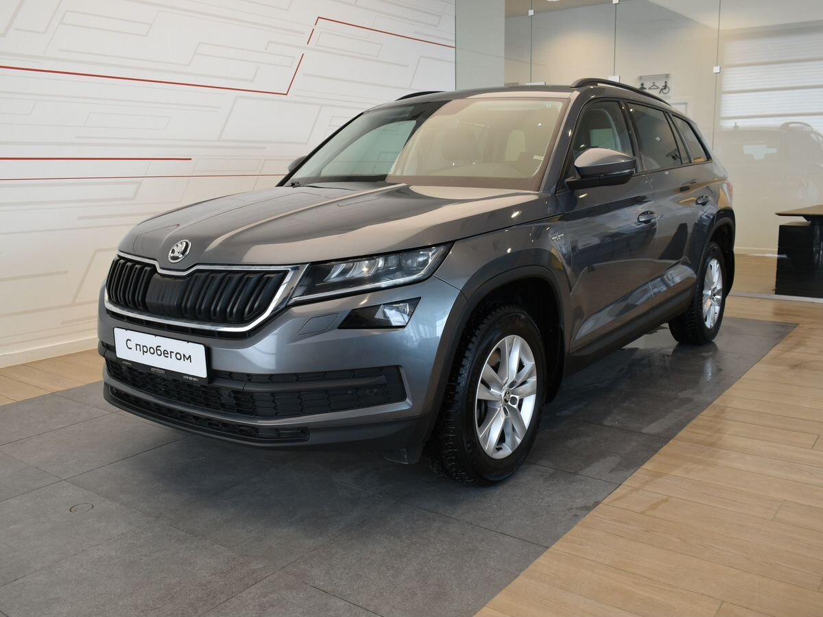 Автомобиль Skoda Kodiaq I поколение 2.0 AMT 4WD (180 л.с.) Hockey Edition Серый 2019 с пробегом 32 050 км