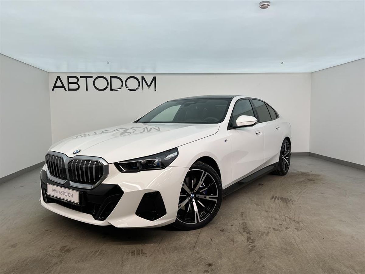 BMW 5 серии VIII поколение (G60) 2.0 AT 4WD (258 л.с.) Base Белый 2023 с пробегом 10 316 км
