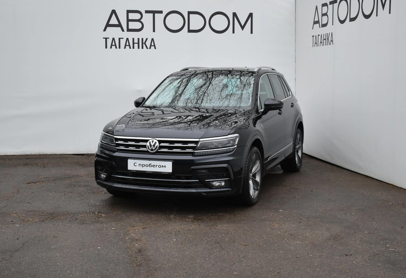Автомобиль Volkswagen Tiguan II поколение 2.0d AMT 4WD (150 л.с.) Sportline Чёрный 2017 с пробегом 161 512 км