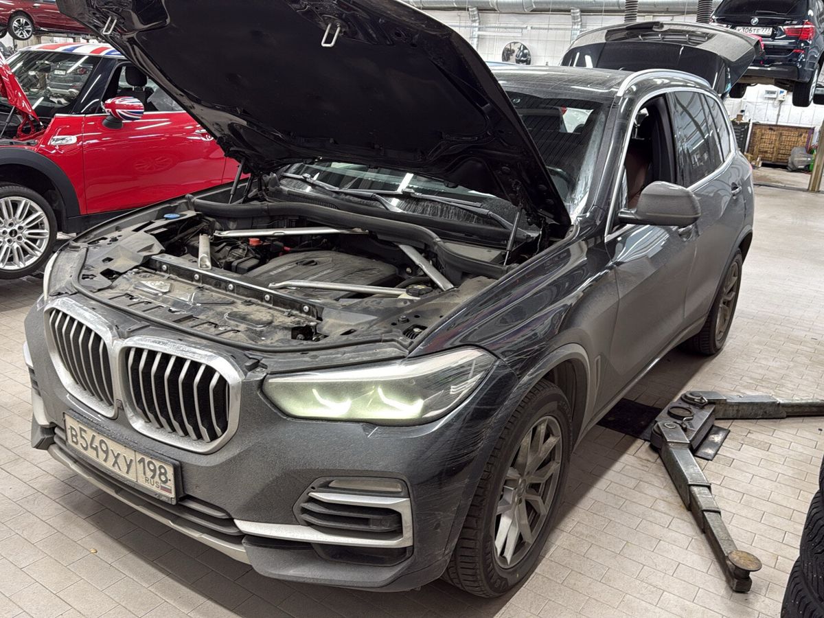 Автомобиль BMW X5 IV поколение (G05) 3.0d AT 4WD (249 л.с.) xLine Чёрный 2019 с пробегом 173 257 км