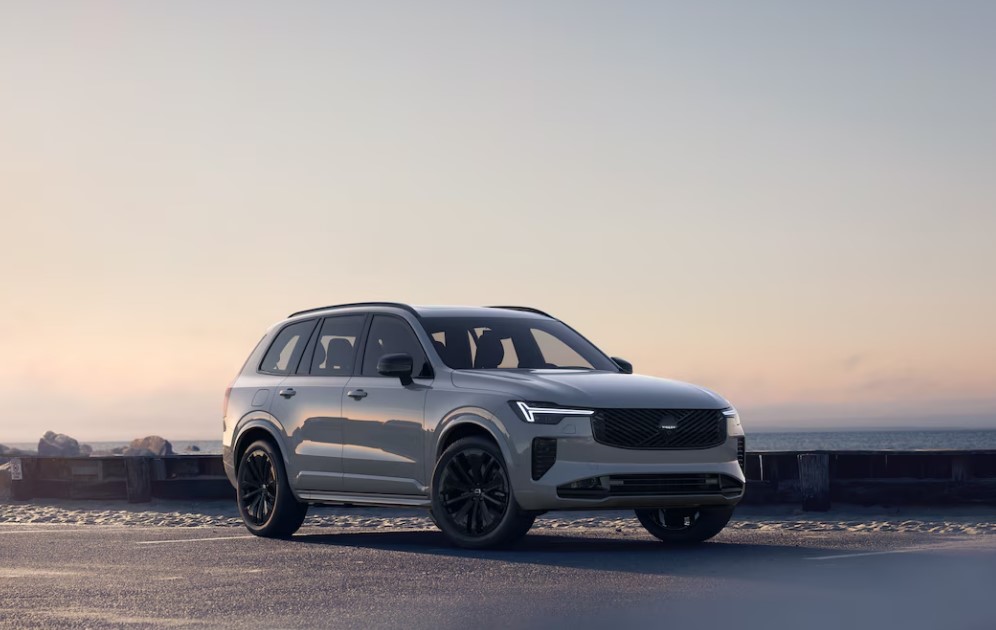 Автомобиль Volvo XC90 II [2-й рестайлинг] 2.0 AT 4WD (250 л.с.) Ultra Серый 2025 