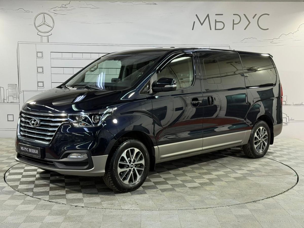 Автомобиль Hyundai Grand Starex I [2-й рестайлинг] 2.5d AT 4WD (175 л.с.) Base Чёрный 2019 с пробегом 69 142 км