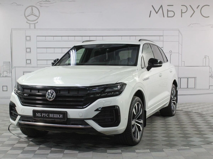 Автомобиль Volkswagen Touareg III поколение 3.0d AT 4WD (249 л.с.) R-Line Белый 2021 с пробегом 78 300 км