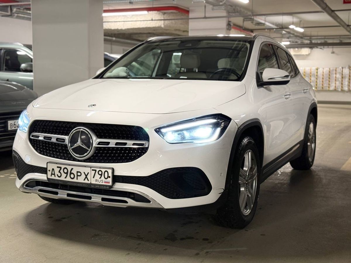 Автомобиль Mercedes-Benz GLA II поколение (H247) 200 1.3 AMT (150 л.с.) Progressive Белый 2021 с пробегом 120 537 км