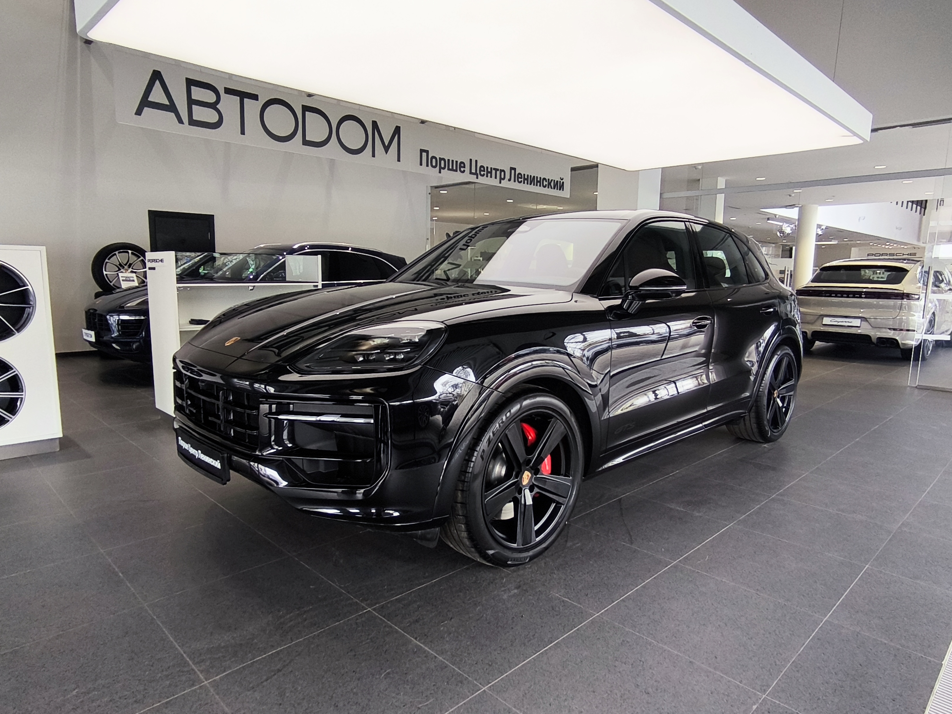 Porsche Cayenne III [рестайлинг] GTS 4.0 AT 4WD (500 л.с.) GTS Чёрный 2025 
