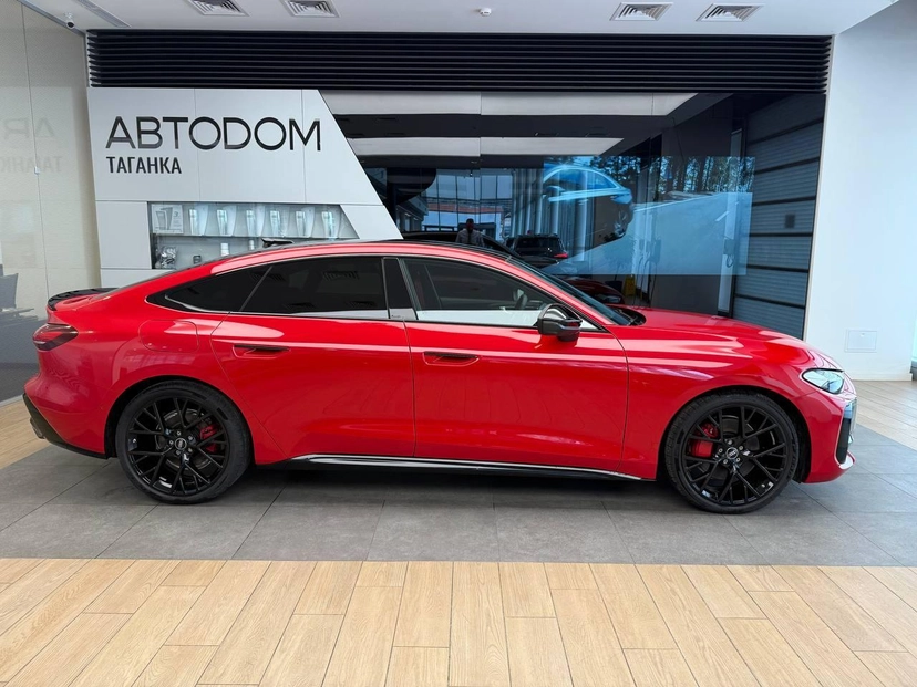 Автомобиль Audi A5 III поколение (B10) 2.0 AMT 4WD (204 л.с.) Base Красный 2025