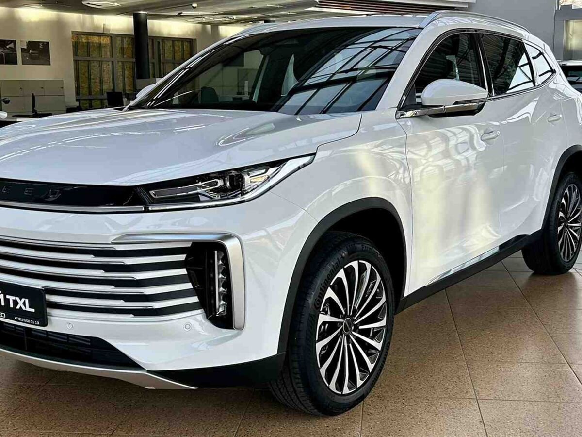 Автомобиль EXEED TXL I [2-й рестайлинг] 1.6 AMT 4WD (194 л.с.) Business Белый 2024 