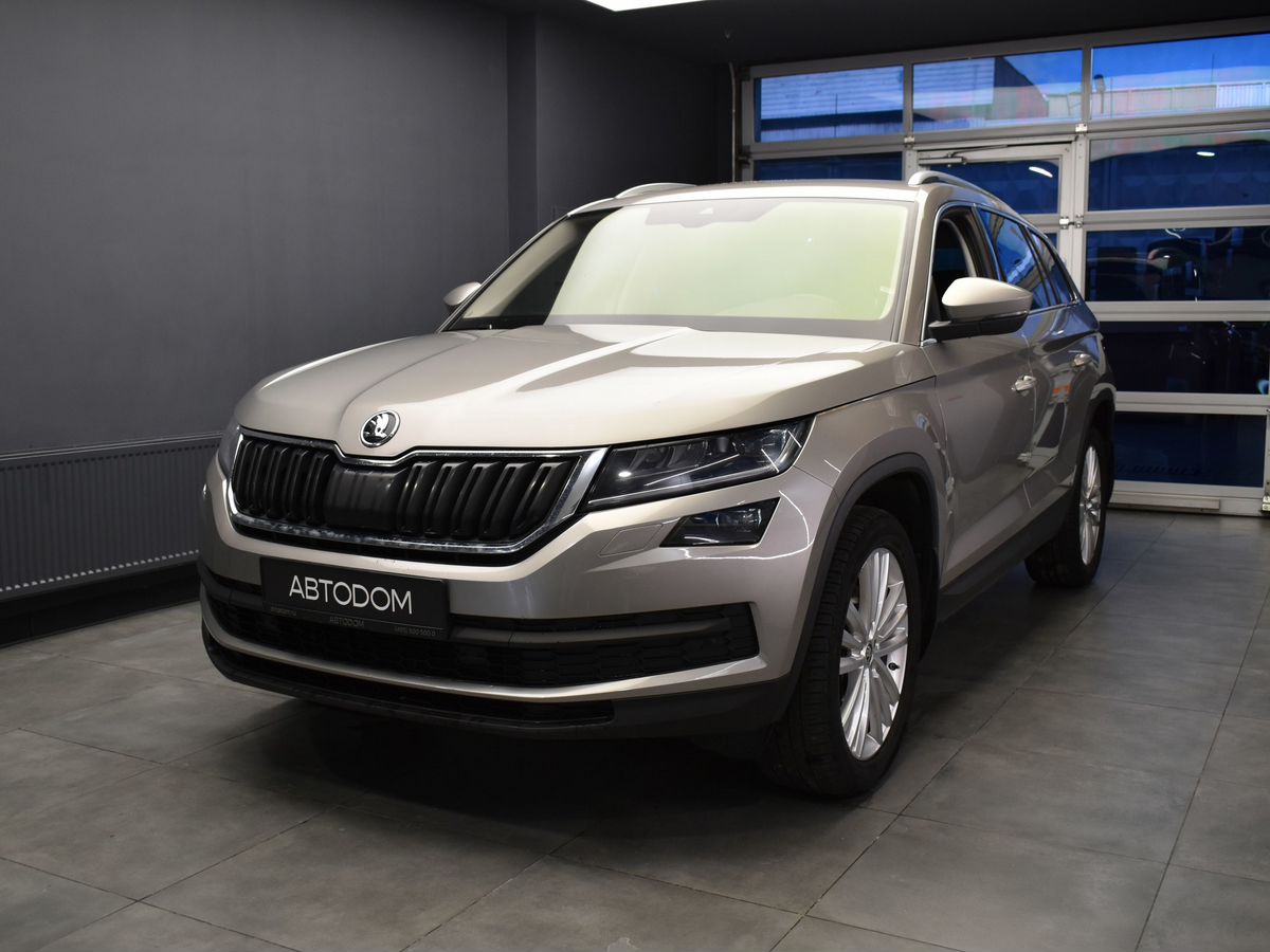 Skoda Kodiaq I поколение 2.0 AMT 4WD (180 л.с.) Style Бежевый 2018 с пробегом 59 395 км
