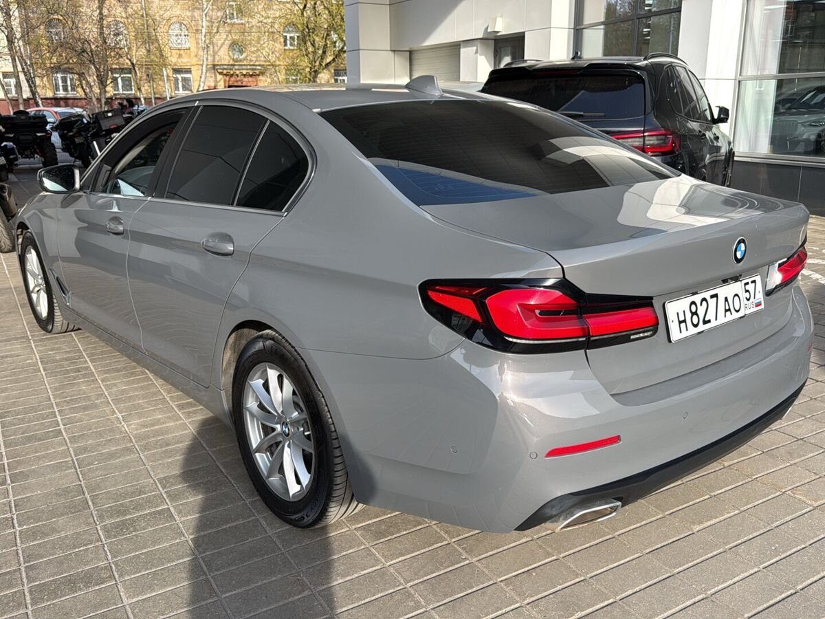 BMW 5 серии VII (G30/G31) [рестайлинг] 520 2.0d AT (190 л.с.) Base Серый 2021 с пробегом 97 877 км