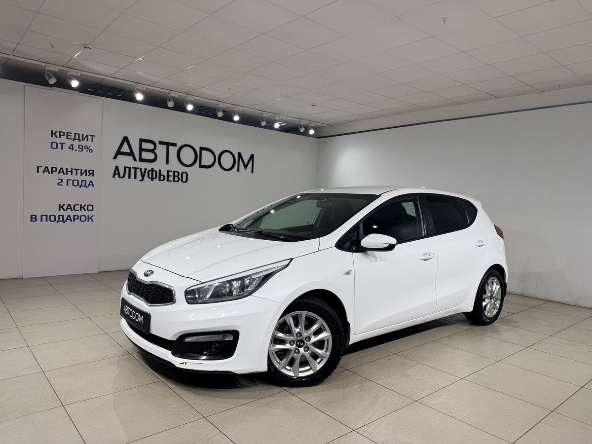 Автомобиль Kia Ceed II [рестайлинг] 1.6 AT (130 л.с.) Luxe 2016 Белый 2017 с пробегом 83 000 км