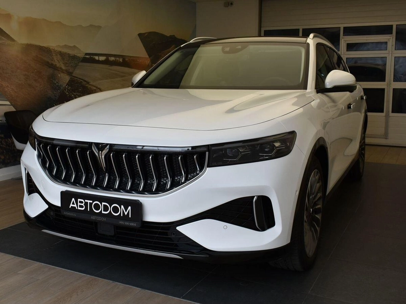 Автомобиль Voyah Free I поколение Electro AT 4WD (510 кВт) Base Белый 2023 с пробегом 48 км