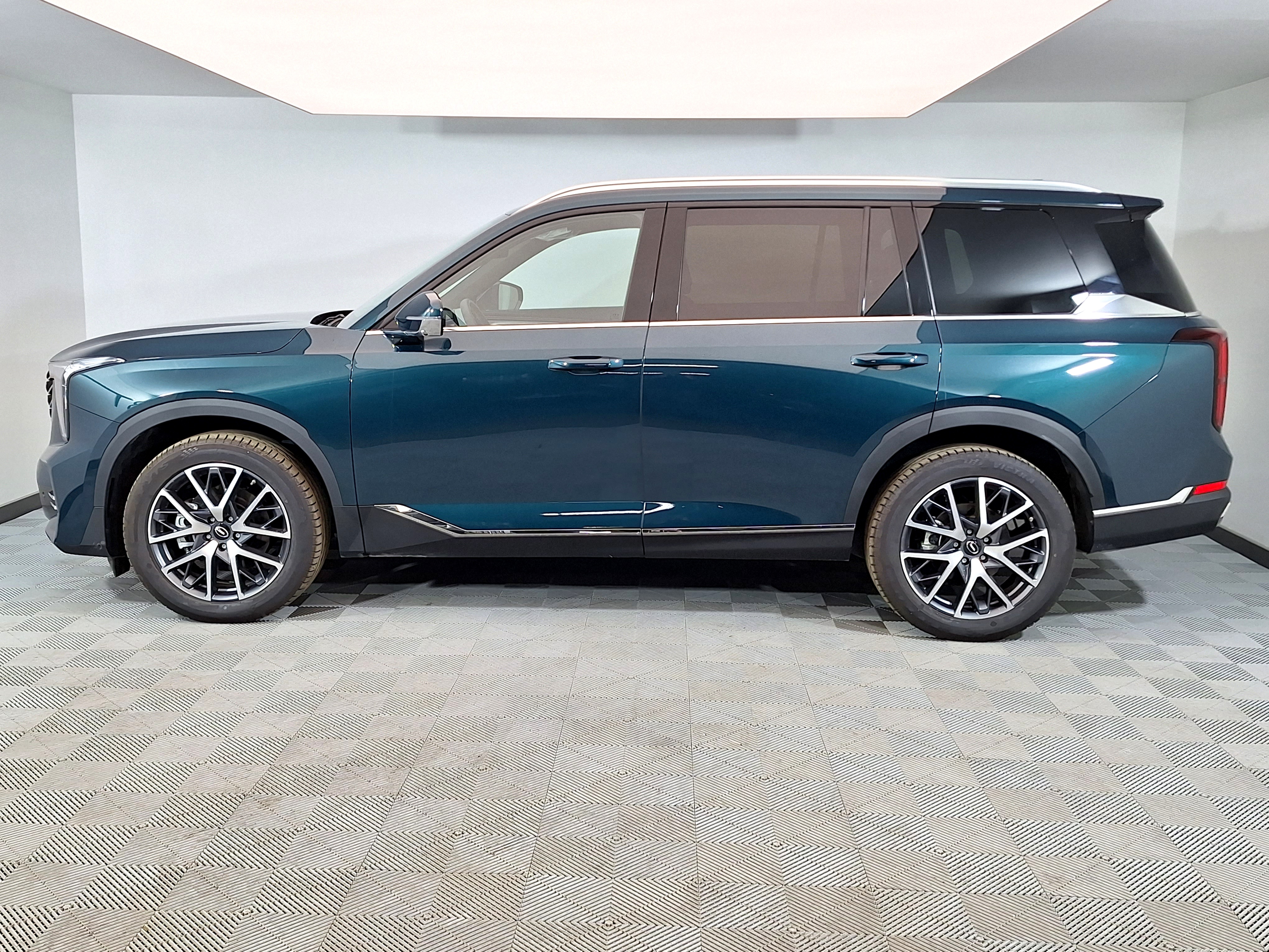 Автомобиль GAC GS8 II поколение 2.0 AT 4WD (231 л.с.) GT Зелёный 2025 