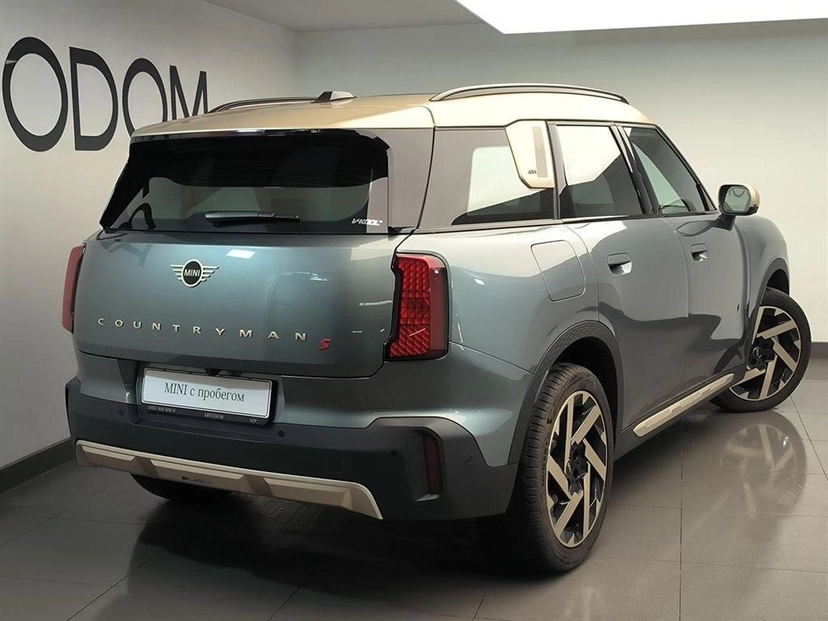 Автомобиль MINI Countryman III поколение (U25) S 2.0 AMT 4WD (218 л.с.) Favoured Trim Серый 2024 с пробегом 4 086 км