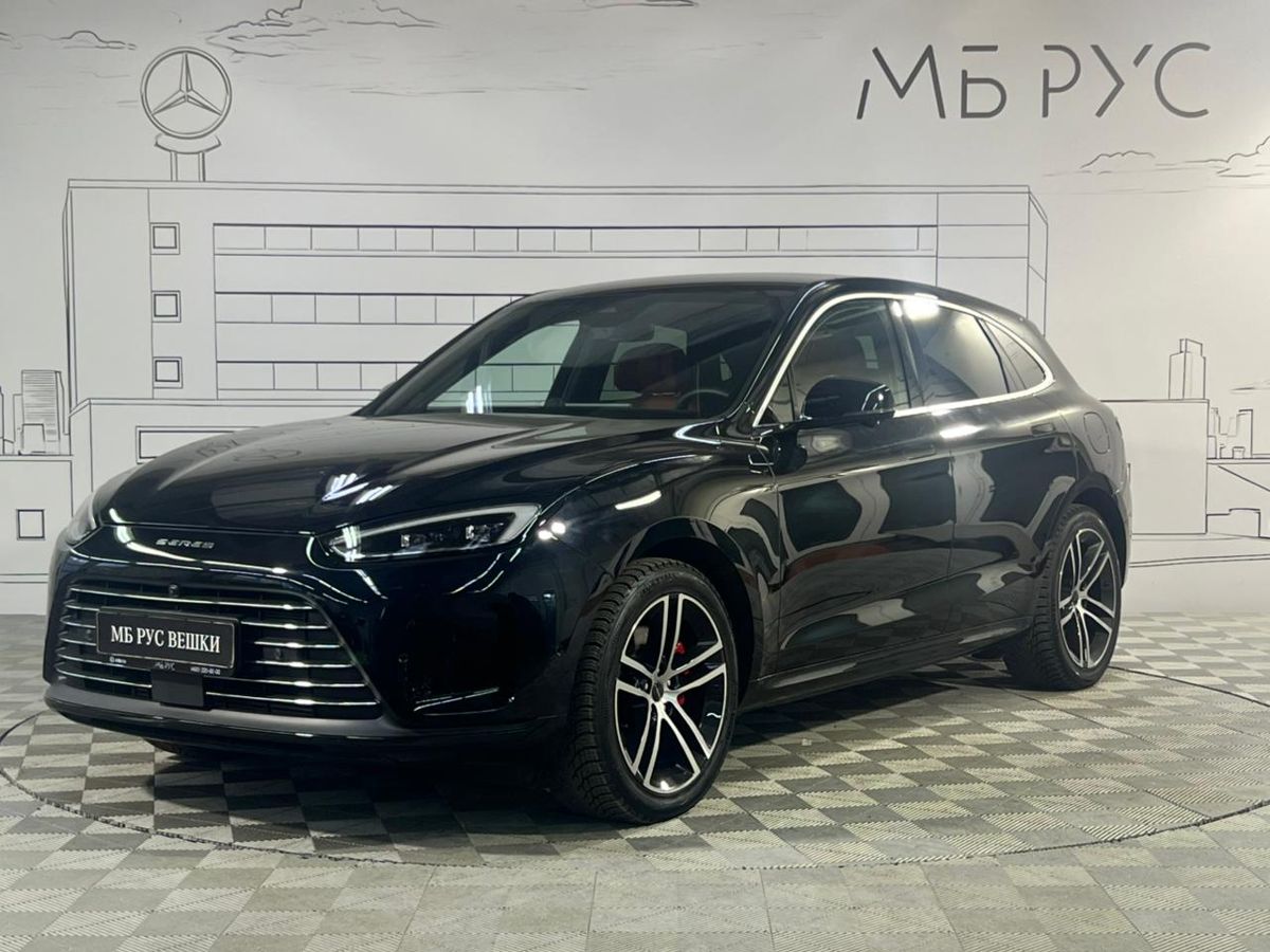 Автомобиль Seres M5 I поколение 1.5hyb AT 4WD (487 л.с.) Premium Чёрный 2024 с пробегом 15 010 км