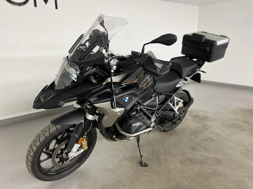 Мотоцикл BMW Motorrad R 1250 GS I поколение R 1250 GS Base Чёрный 2020 с пробегом 17 109 км