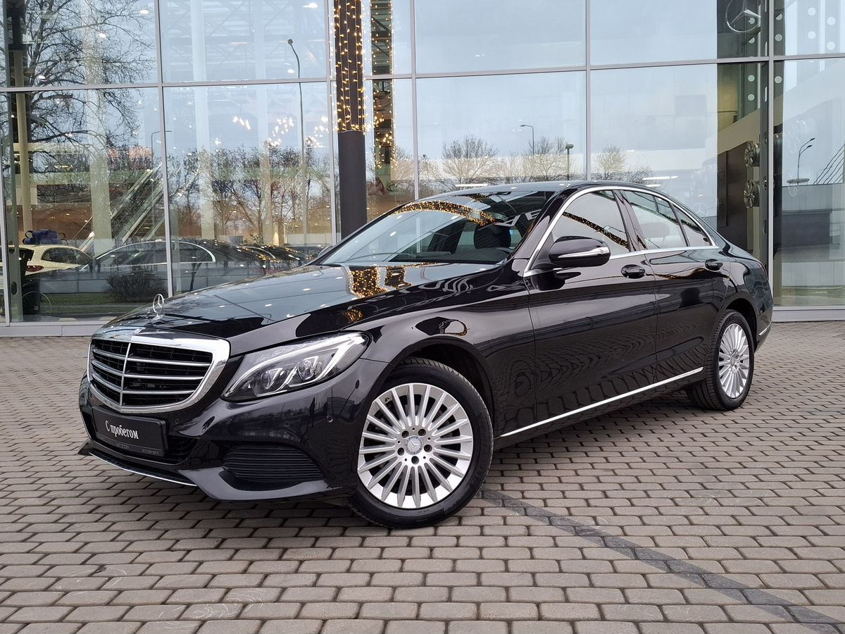 Автомобиль Mercedes-Benz C-Класс IV поколение (W205/S205/C205) 180 1.6 AT (156 л.с.) Особая серия Чёрный 2014 с пробегом 78 000 км