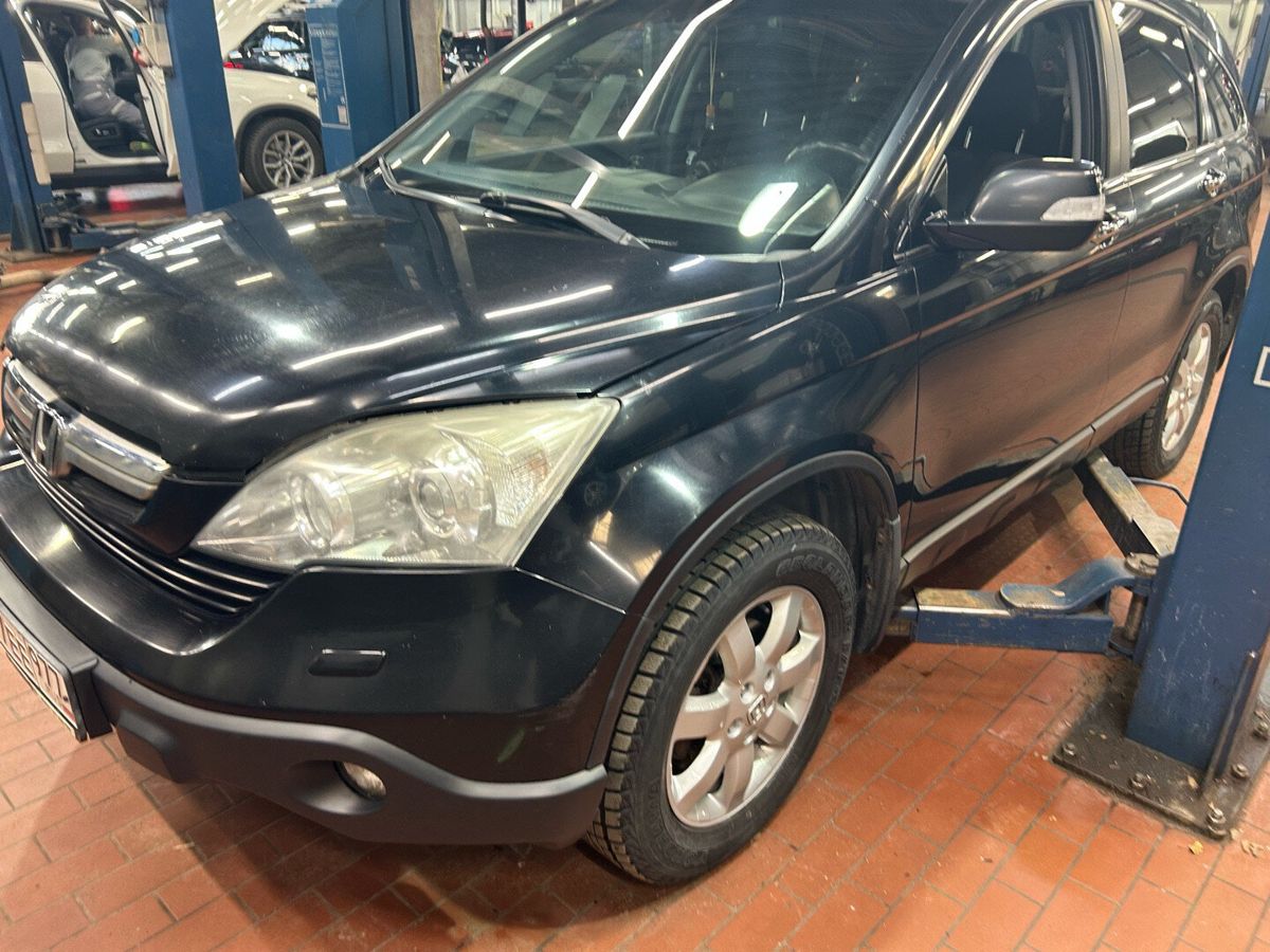 Автомобиль Honda CR-V III поколение 2.0 AT 4WD (150 л.с.) Elegance Чёрный 2008 с пробегом 246 276 км