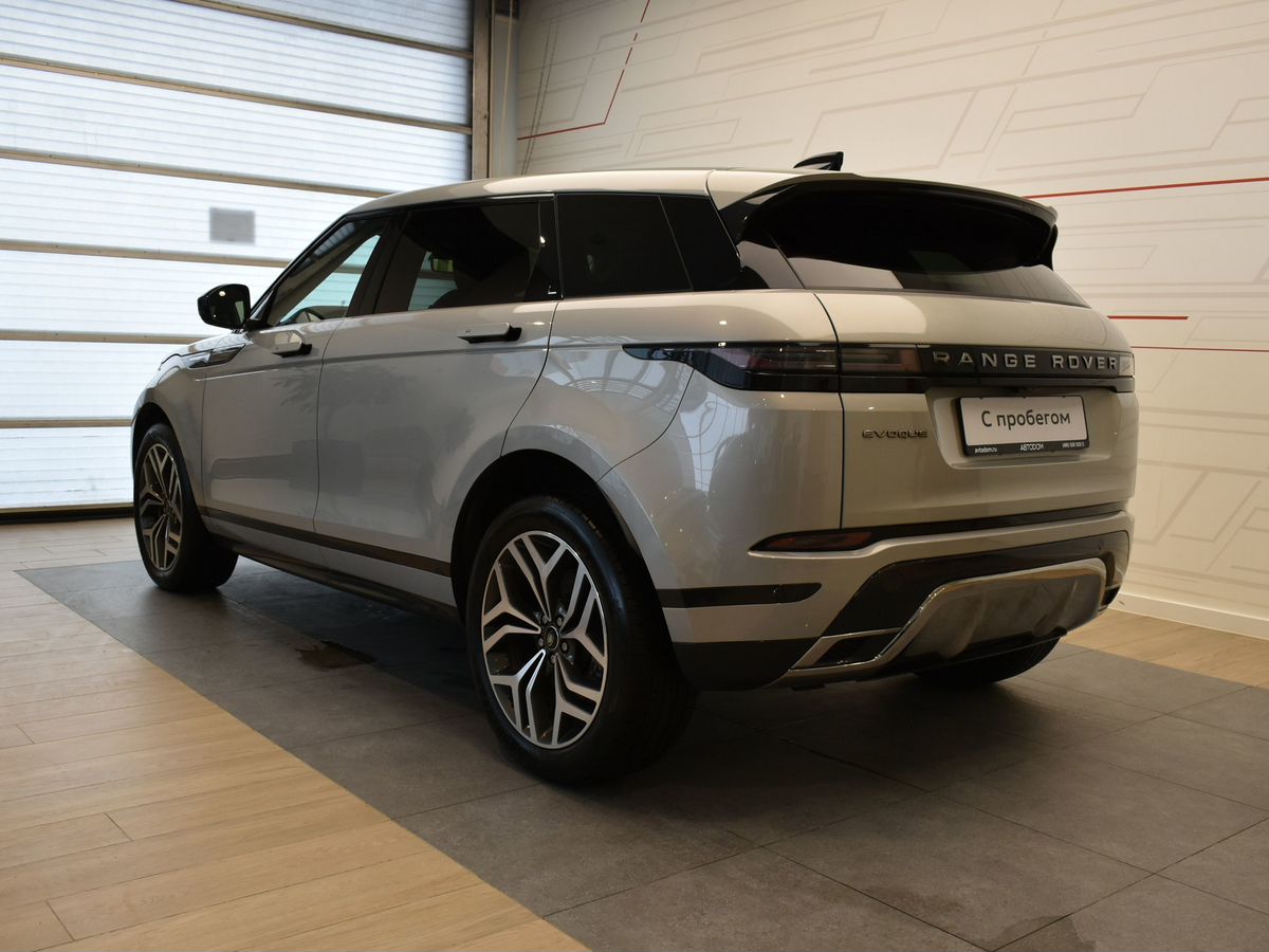 Автомобиль Land Rover Range Rover Evoque II [рестайлинг] 2.0 AT 4WD (249 л.с.) SE Серый 2024 с пробегом 63 977 км