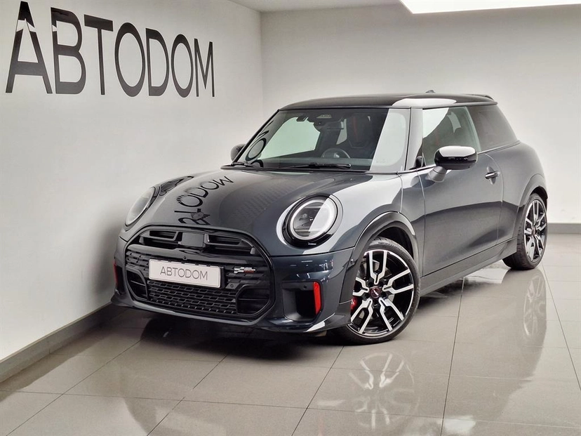 Автомобиль MINI Hatch IV поколение (F65/F66/J01) 2.0 AMT (231 л.с.) JCW Серый 2025