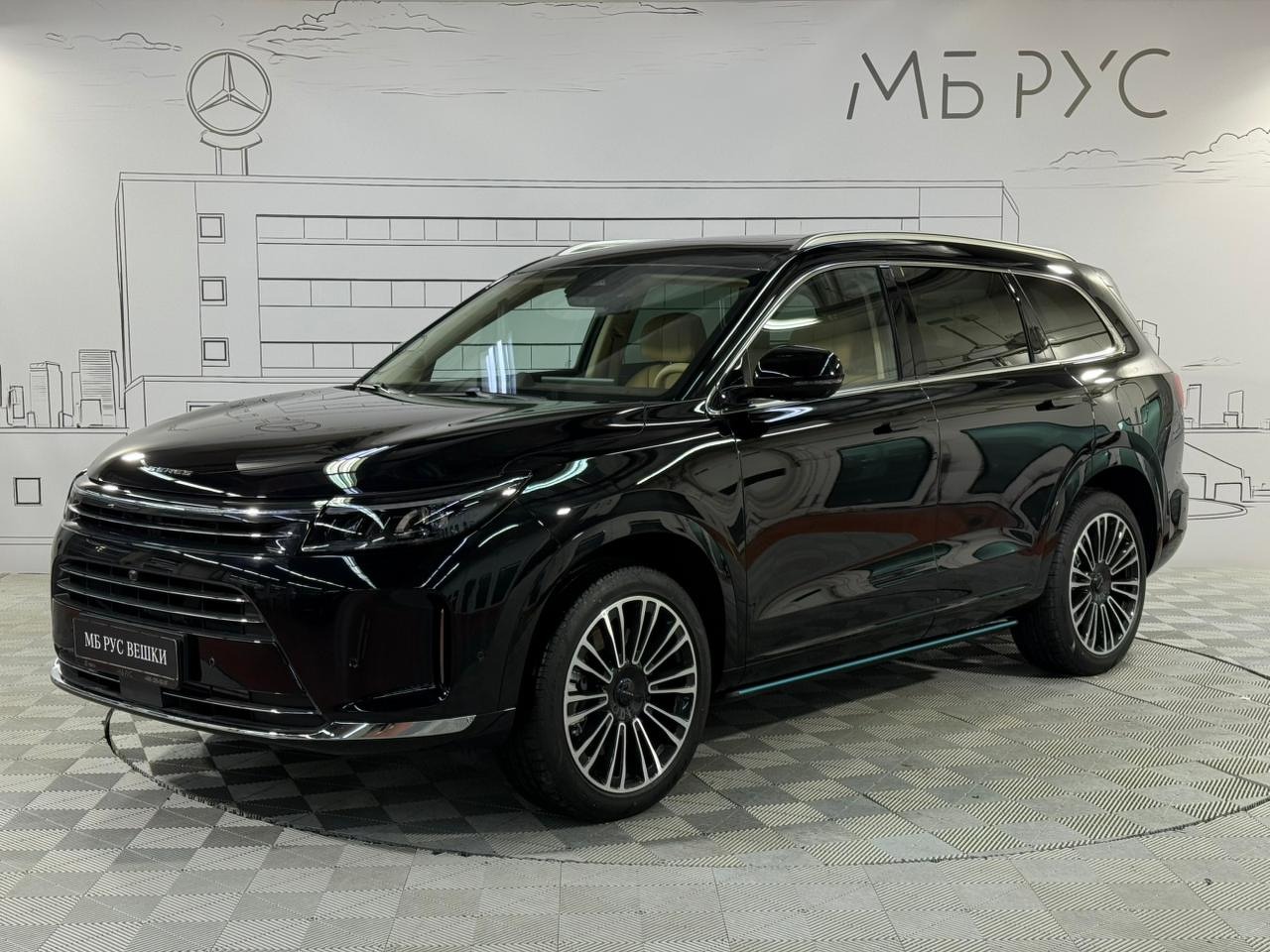 Автомобиль Seres M7 I поколение 1.5hyb AT 4WD (439 л.с.) Max 5 мест Чёрный 2025 