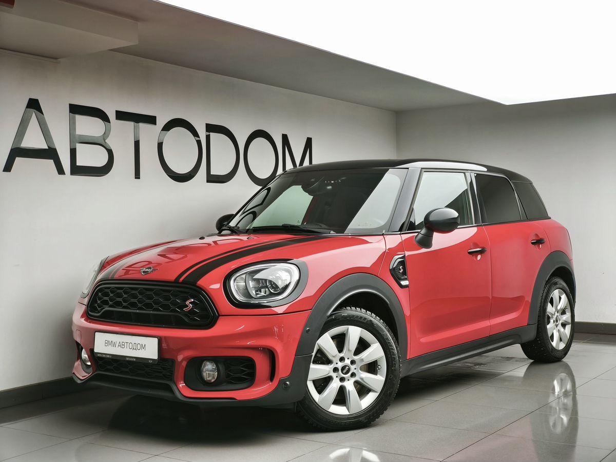 Автомобиль MINI Countryman II поколение (F60) Cooper S 2.0 AT 4WD (192 л.с.) Cooper S Красный 2018 с пробегом 117 667 км