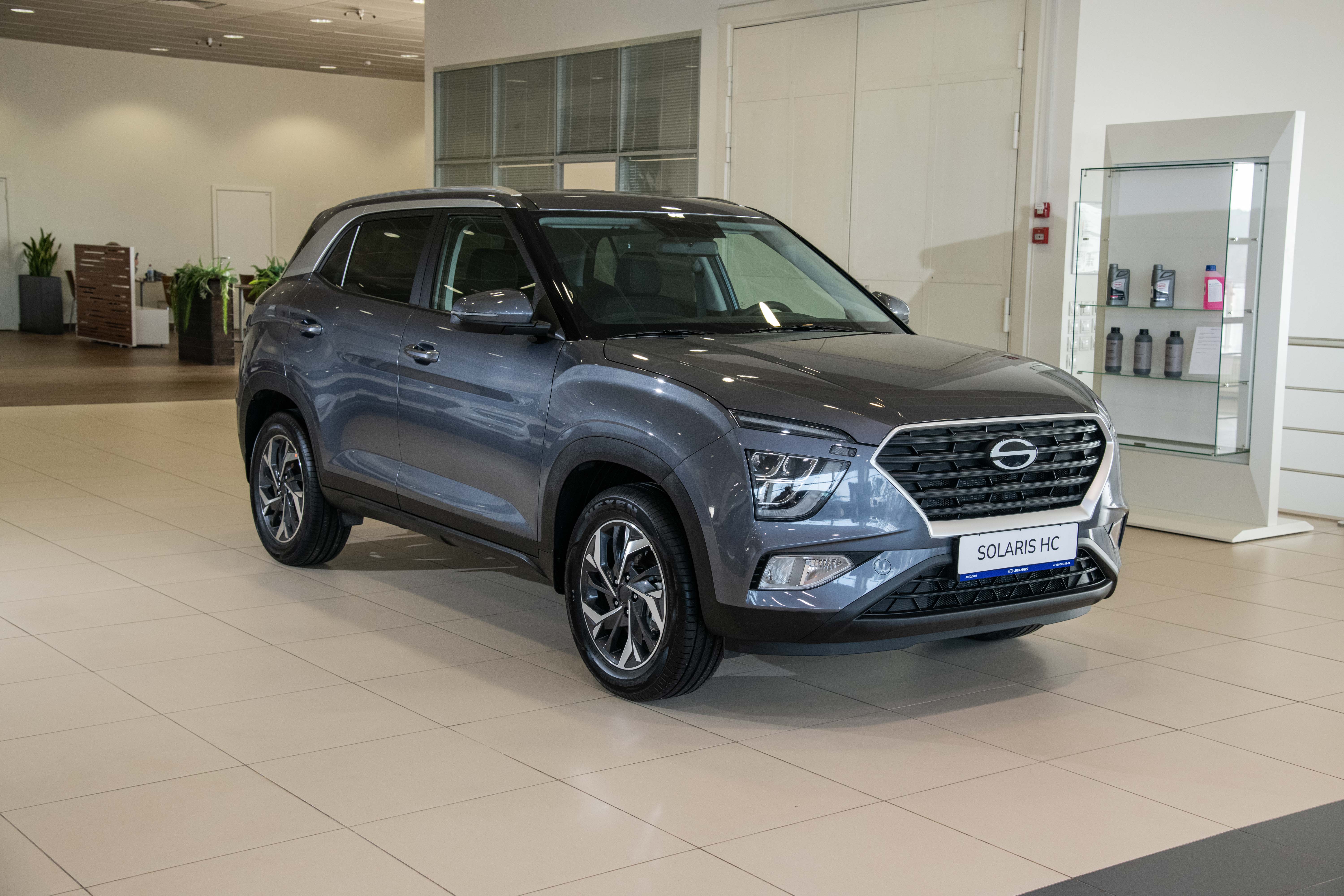 Автомобиль Solaris HC I поколение 2.0 AT 4WD (150 л.с.) Lifestyle + Advanced Серый 2025 