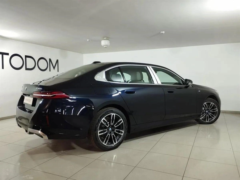 Автомобиль BMW 5 серии VIII поколение (G60) 2.0 AT (258 л.с.) M Sport Чёрный 2025