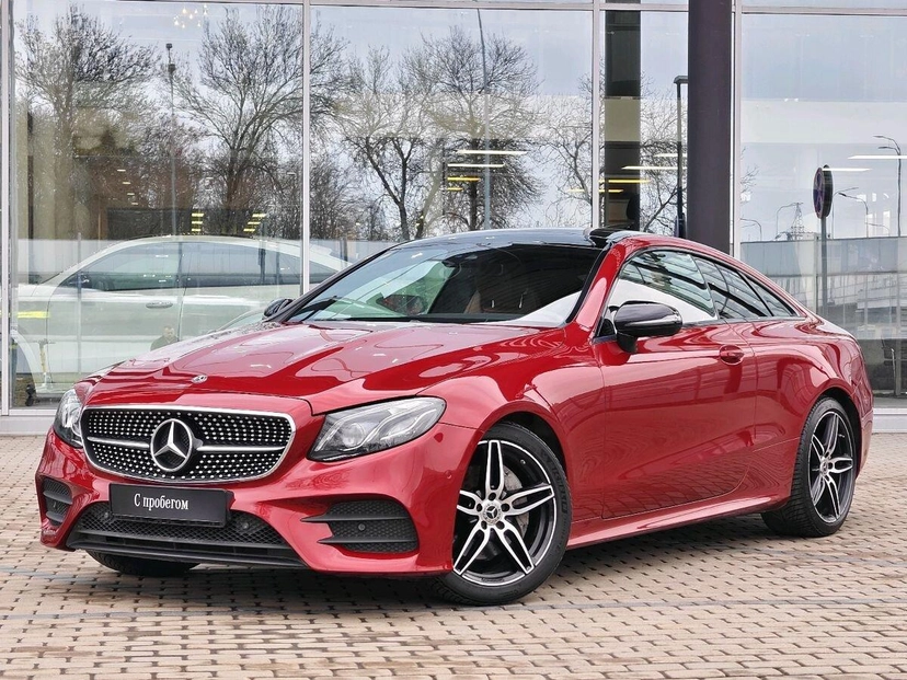 Автомобиль Mercedes-Benz E-Класс V поколение (W213/S213/C238) 200 2.0 AT (184 л.с.) Sport Красный 2019 с пробегом 119 419 км