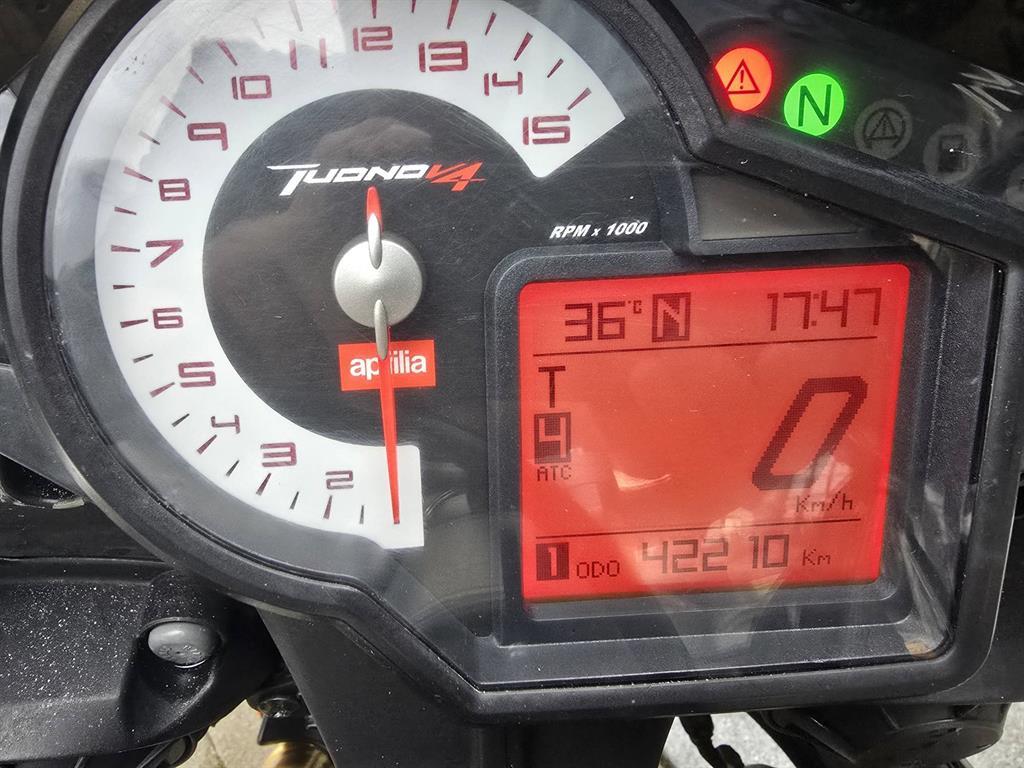 Мотоцикл Aprilia Tuono V4 R I поколение Tuono V4 R Base Чёрный 2012 с пробегом 42 210 км