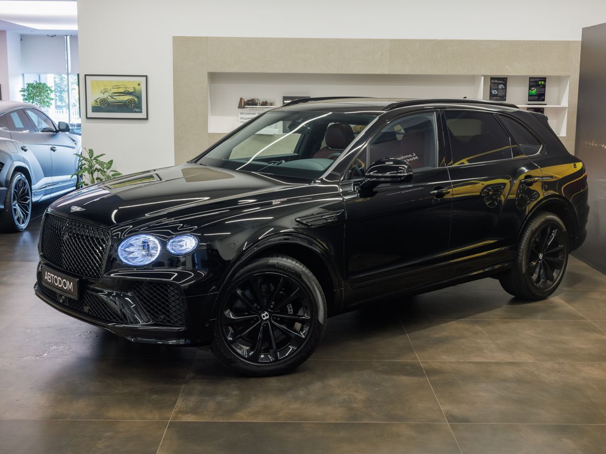 Bentley Bentayga I [рестайлинг] 4.0 AT 4WD (550 л.с.) V8 Чёрный 2025 с пробегом 132 км