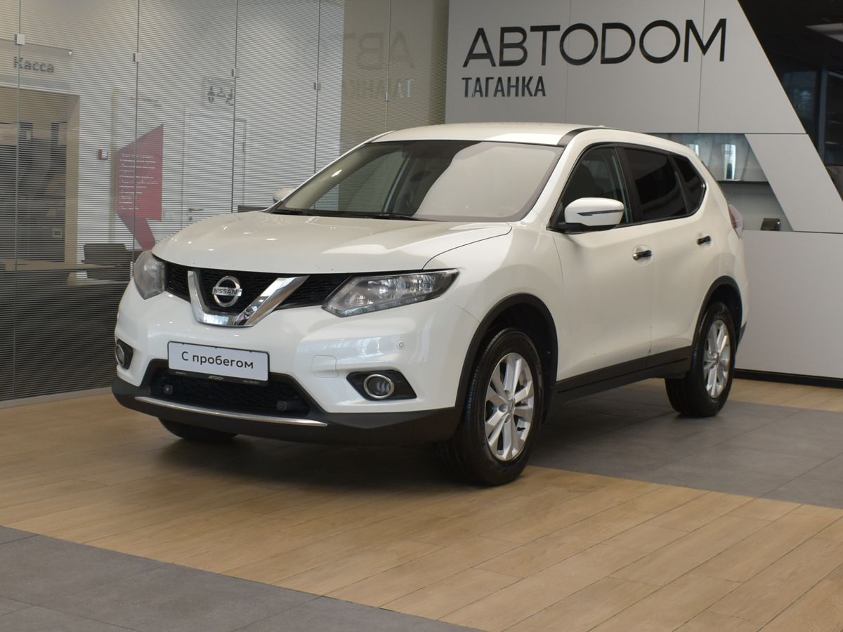 Nissan X-Trail III поколение (T32) 2.0 CVT (144 л.с.) SE Белый 2018 с пробегом 202 634 км