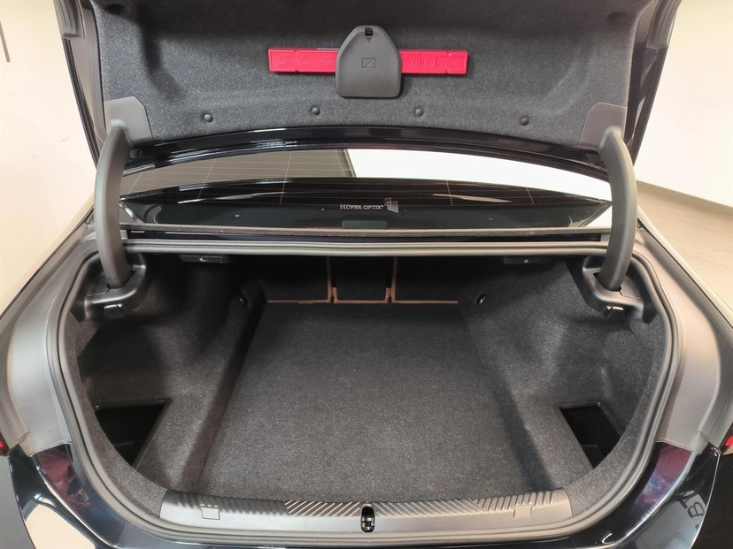 Автомобиль BMW 5 серии VIII поколение (G60) 2.0 AT 4WD (258 л.с.) M Sport Синий 2025