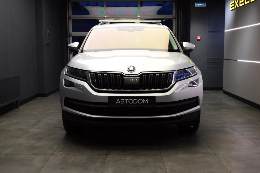 Автомобиль Skoda Kodiaq I поколение 1.4 AMT 4WD (150 л.с.) Hockey Edition Серебристый 2018 с пробегом 135 772 км